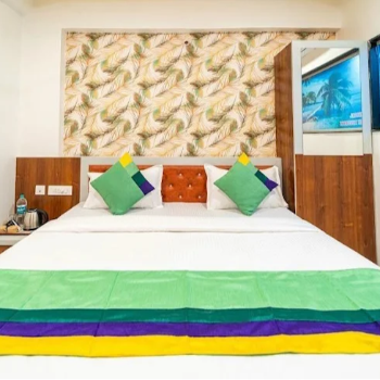 Deluxe Room | AGY HOTELS | SR NO. 56/1A/6B, LANE NUMBER 1, Nagar Rd, Near EON IT PARK ZONE, Opp. Mahalaxmi Lawns, Aple Ghar Society, Kharadi,