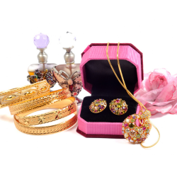 Accessories and Complementary Items in India — ODHANI ODHANI BOUTIQUE JAIL ROAD SEONI MALWA, NARMADAPURAM