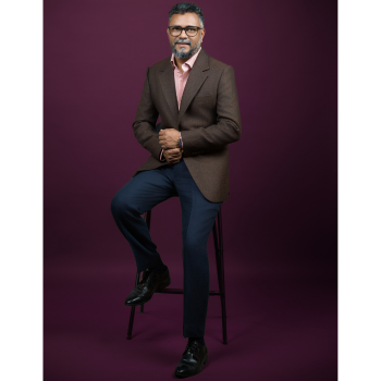 Executive Portraits | Full Body | CameraNvideo Frames | Raheja Crest 1, Phase D, Shastri Nagar, Andheri West, Mumbai, Maharashtra 400053, India