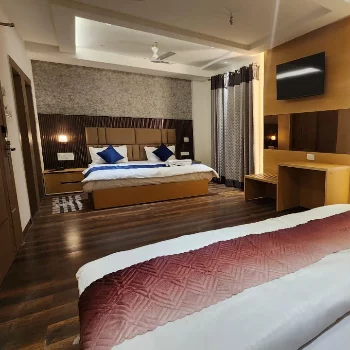 SUPERIOR FAMILY ROOM in Varanasi — SOMNATH PALACE SOMNATH PALACE D54/16-L Somnath Puram Colony,Jaddumandi, Aurangabad Rd, Kamlapati Tripathi Nagar Colony, Luxa, Varanasi, Uttar Pradesh 221010, India