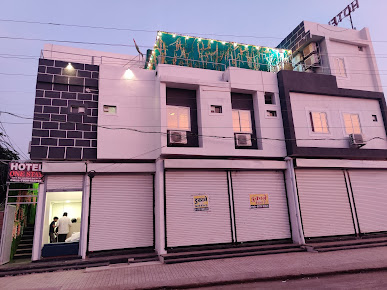 Rooftop Space | Hotel One Stay | 124-B, New Loha Mandi, Part II, Scheme 78 Part 1 Phase 2, Indore, Madhya Pradesh 452001, India