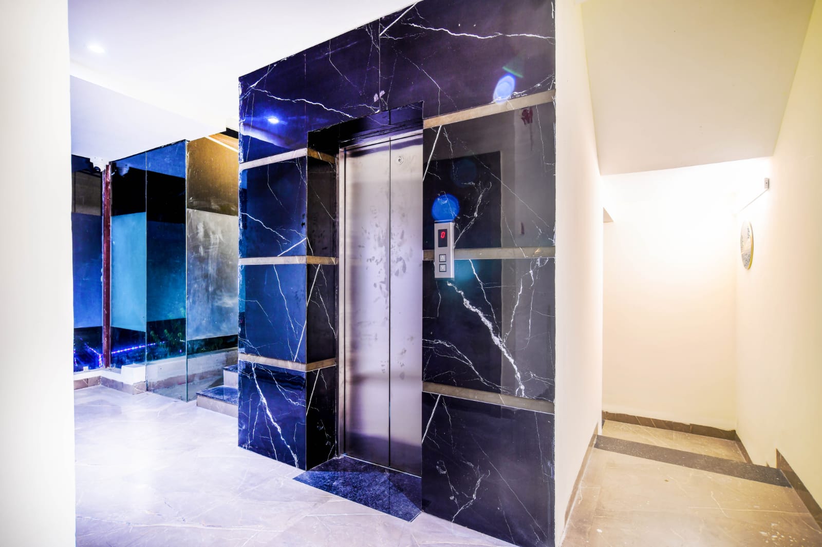 Lift Access | Hotel YashRaj Royal Heights | Scheme No 78, Plot No. 02/C, Commercial/B/S-1,Vijay Nagar, Indore, Madhya Pradesh 452010, India