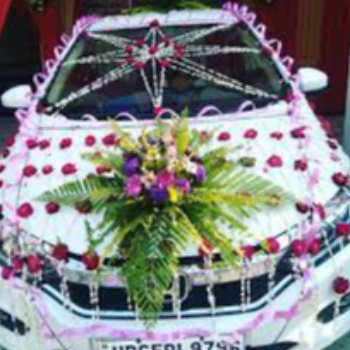 Floral decorations on car Suneriya Fresh Vegetable And Floral Decorations 161/1 Bhagat Singh Marg Sanwer Road Indore Banganga