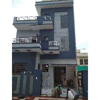 Exterior Painting | Texture Studio | Samradhi Home E1 E2 Arera Colony