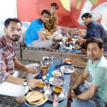 Happy customers MEGDHOOT DHABA KM 101, Mumbai - Agra Rd, Dewas Naka, Lasudia Mori,
