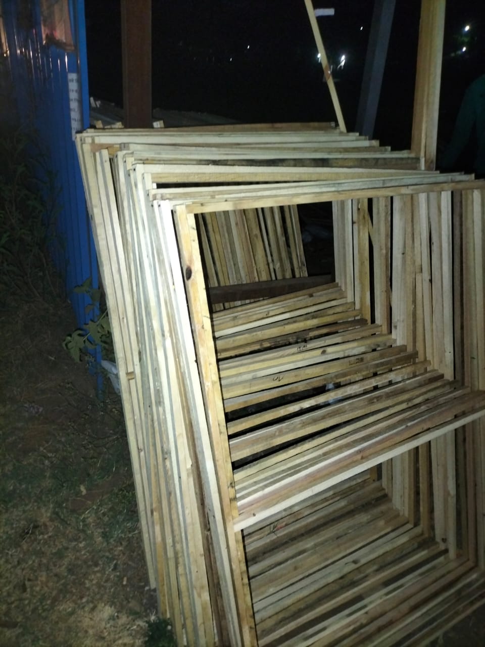 Wooden Frame Selling Jay Ganesh Advertising & Flex Printing Near Anand Garage, Sahakar Vrinda Society, Ramkrishna Paramhans Nagar, Kothrud, Pune, Maharashtra 411038, India