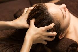 Head Massage (female) | Anrick Unisex Salon | Shop No 4, Anrick Unisex Salon, Ballard Icon Building, Lmd Chowk, Vaidehi Enclave, Bavdhan