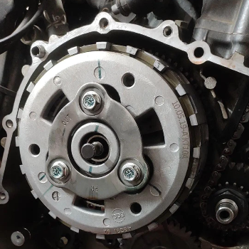 Clutch and Gearbox Service | Moto Wheel Services | Shop No 1., Near Hotel Nation 52, Shreeman Society, Cummins College Road, Pune 411052