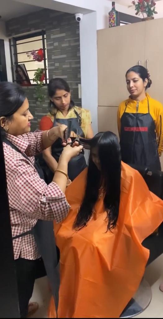 Haircut | Anita's Makeover & Academy. | 292, Goyal Nagar, Near Bengali Square, Indore.