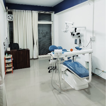 Comfort and Care Care 32 Dental Clinic And Implant Center Adarsh Complex, Sahakari Jin Rd, Nautan Vihar Society,  Gadhoda, Gujarat 383001, India