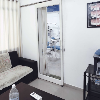 Relax Waiting Area Care 32 Dental Clinic And Implant Center Adarsh Complex, Sahakari Jin Rd, Nautan Vihar Society,  Gadhoda, Gujarat 383001, India