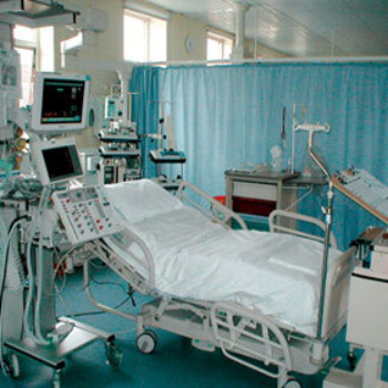 Well Equipped Intensive Care Unit | Radhakrishna Hospital | Mumbai - Agra Rd, Near IDBI Bank, Pimpalgaon Baswant, Maharashtra 422209, India