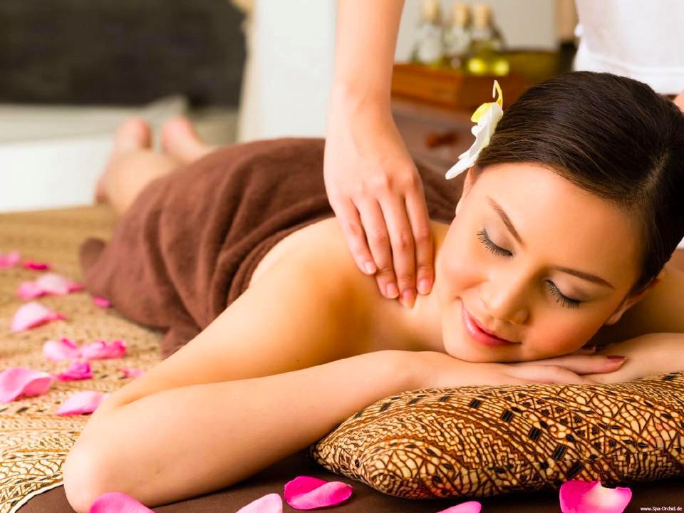 Body Shine | Kanishka Sen | Anand Bazar, Indore